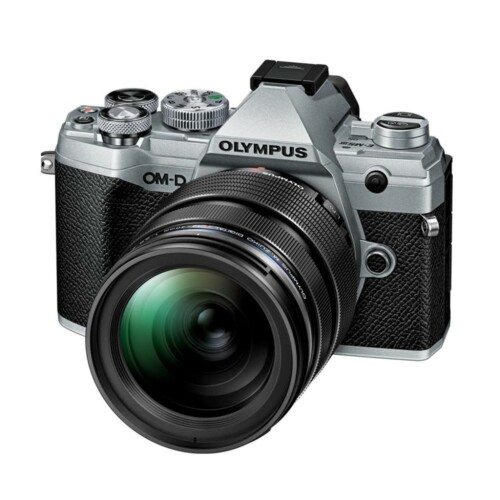 Olympus OM-D E-M5 III   M.Zuiko Digital ED 12-40mm f/2.8 Pro - Silver