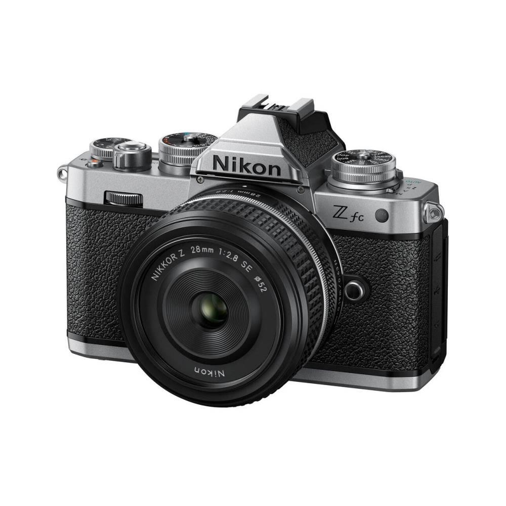 NIkon Z fc   Scheda SD 64GB 800x   Z 28mm f/2.8 SE - Silver